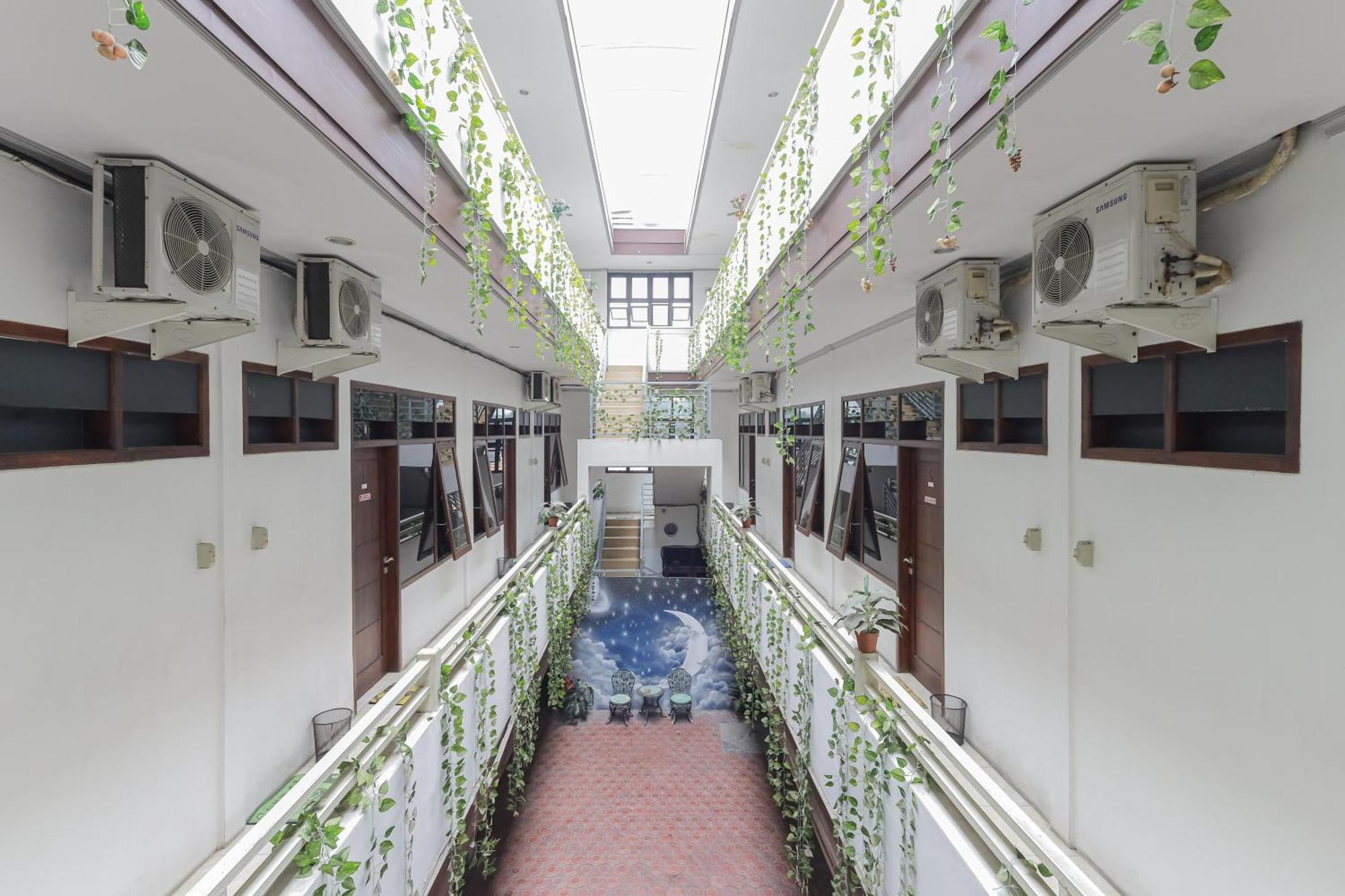 Reddoorz At Pondok Candra Surabaya Luaran gambar